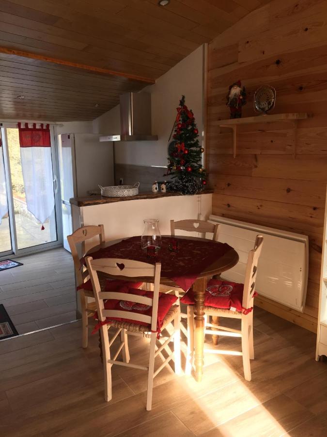 logement paisible à la campagne  Aubarede Extérieur photo