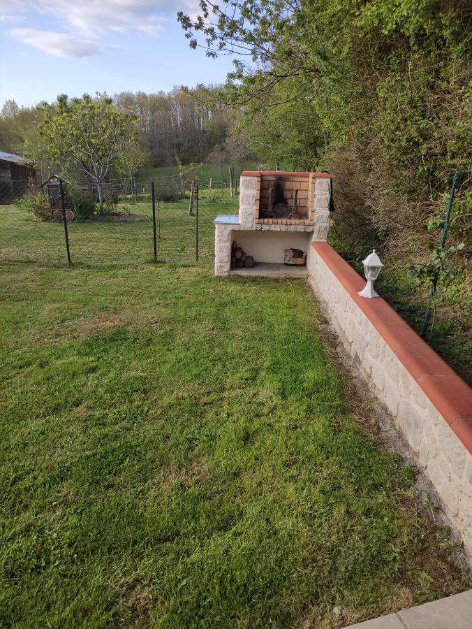 logement paisible à la campagne  Aubarede Extérieur photo